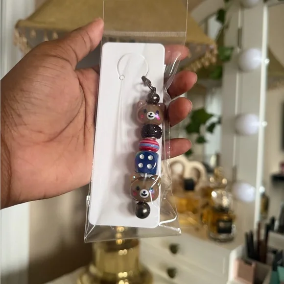 Handmade Bookmark Keychain - Picture 4 of 10